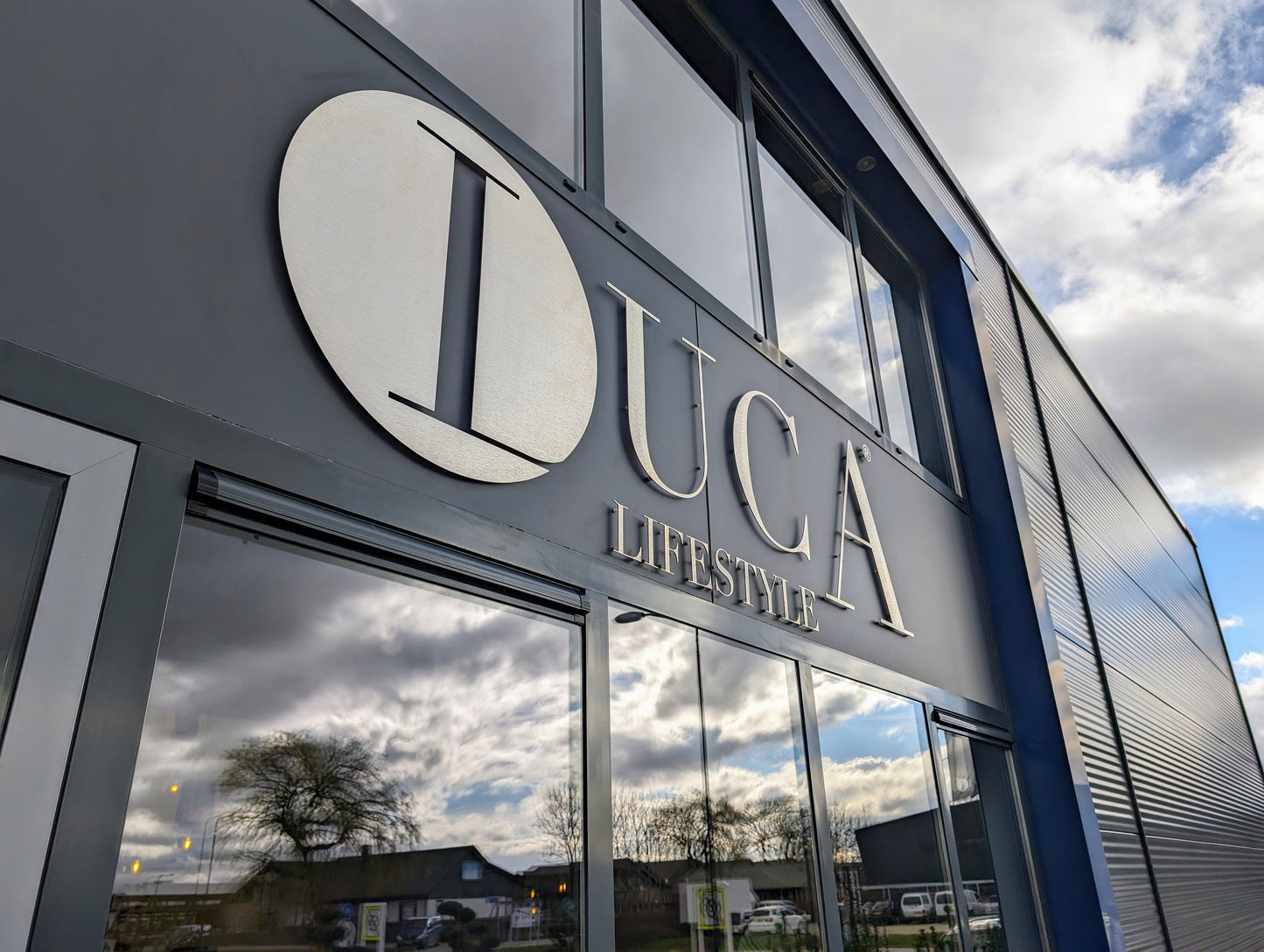 Luca Lifestyle Headquater