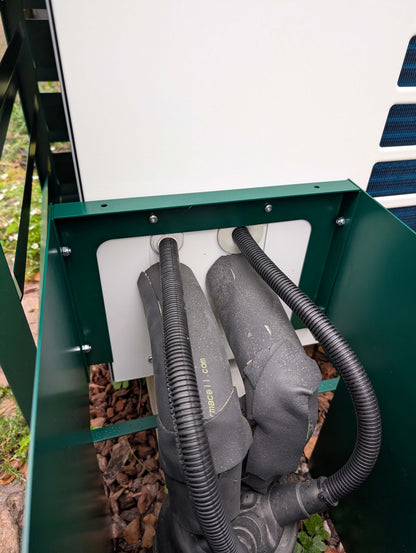 Bodenabdeckung für Wärmepumpen-Zuleitung – Bosch Wärmepumpe kompatibel