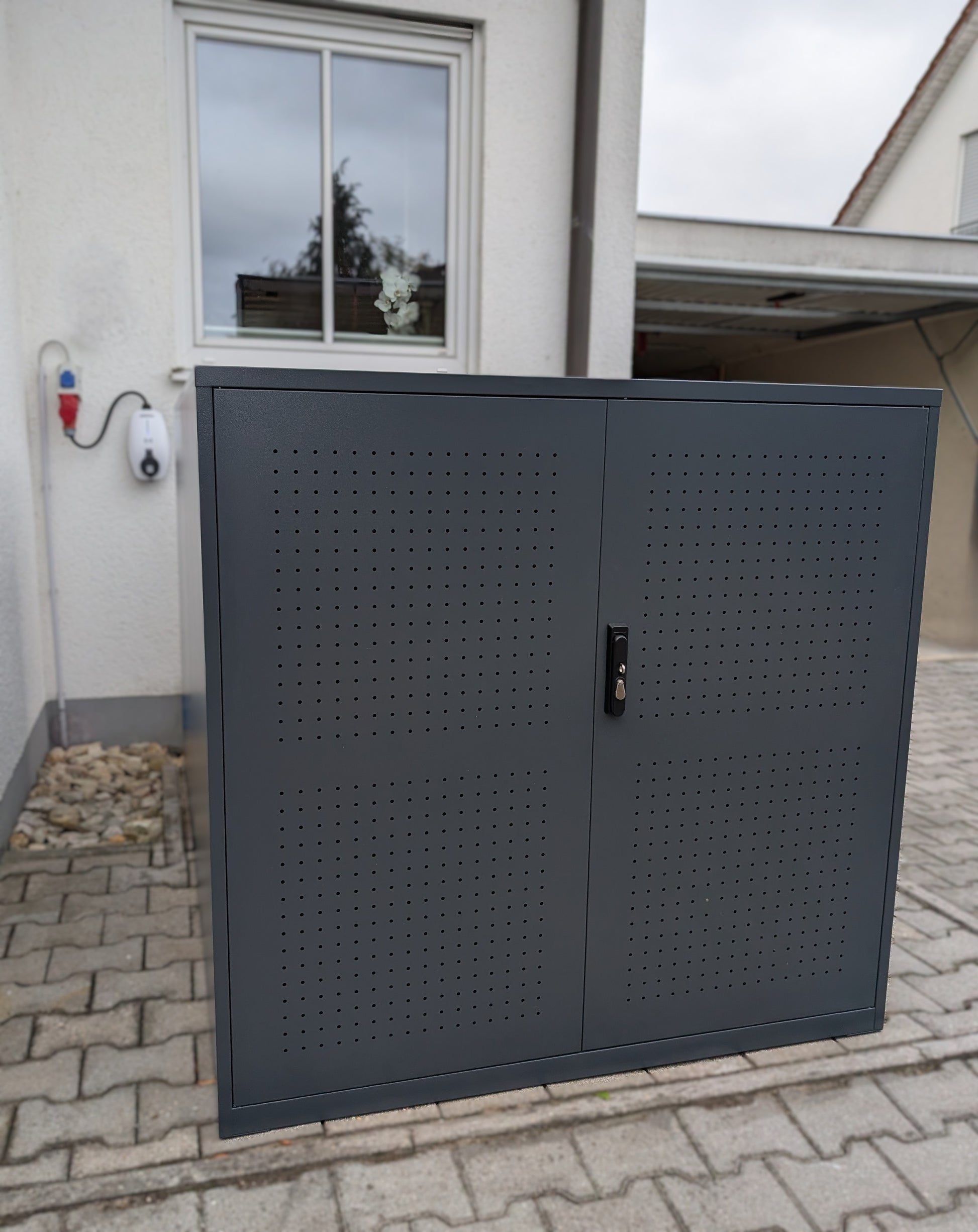 E-Bike Fahrradgarage anthrazit für zwei E-Bikes aus Metall