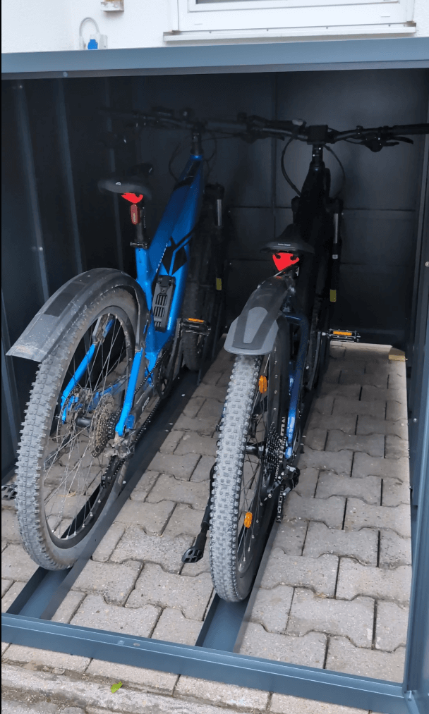 Fahrradgarage – Robuste Aufbewahrung für zwei E-Bikes – Metallwaren  Deutschland