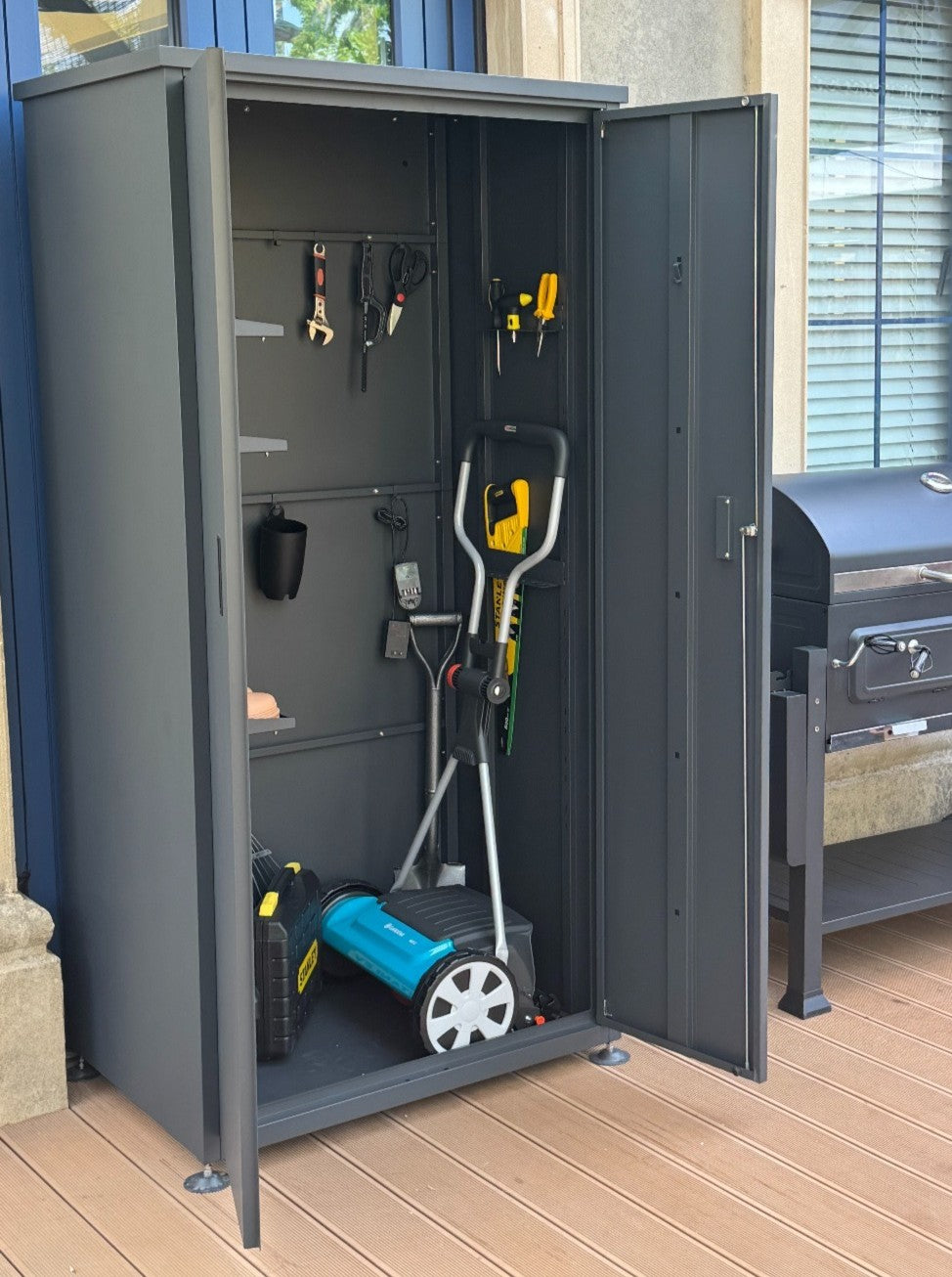 Geräteschrank outdoor - wetterfester Metallschrank für Garten und Terrasse