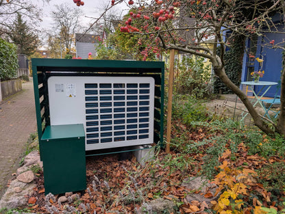 Abdeckhaube Bodenanschluss Bosch Wärmepumpe CS5800i Außeneinheit